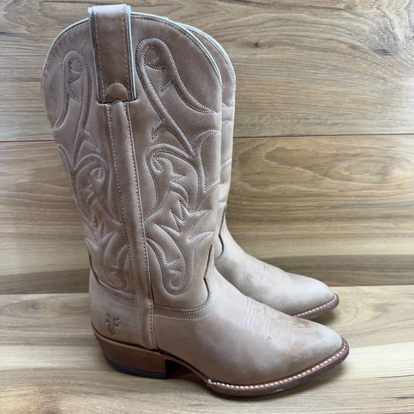 FRYE Vintage Beige Western Boots Womens 6.5 B Leather Cowgirl